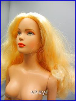 Robert Tonner Doll Tyler Wentworth NUDE Wavy Blonde Green Eyes Jointed Wrists Robert Tonner Doll Tyler Wentworth NUDE Wavy Blonde Green Eyes Jointed Wrists