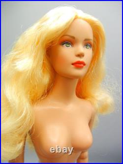 Robert Tonner Doll Tyler Wentworth NUDE Wavy Blonde Green Eyes Jointed Wrists Robert Tonner Doll Tyler Wentworth NUDE Wavy Blonde Green Eyes Jointed Wrists