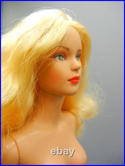 Robert Tonner Doll Tyler Wentworth NUDE Wavy Blonde Green Eyes Jointed Wrists Robert Tonner Doll Tyler Wentworth NUDE Wavy Blonde Green Eyes Jointed Wrists