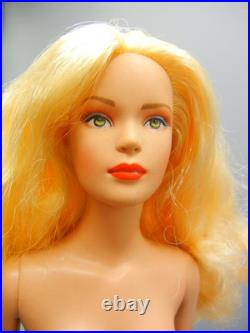 Robert Tonner Doll Tyler Wentworth NUDE Wavy Blonde Green Eyes Jointed Wrists Robert Tonner Doll Tyler Wentworth NUDE Wavy Blonde Green Eyes Jointed Wrists