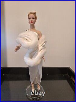 Robert Tonner Fashion Doll Collection! Nights In White Satin! Extremely