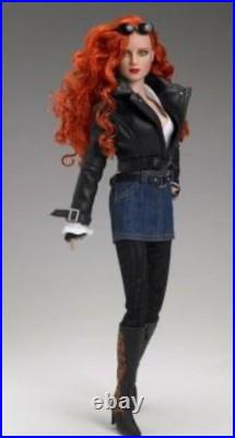 Robert Tonner Kassie 16 Doll 2007 Modern Doll Convention LE 300 NIB Robert Tonner Kassie 16 Doll 2007 Modern Doll Convention LE 300 NIB