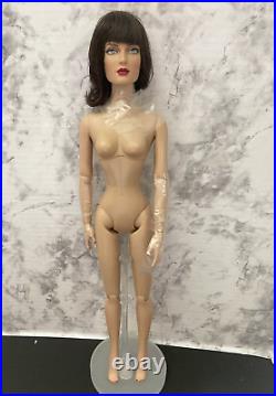 Robert Tonner Shauna Sweetheart City Tweed 16Doll nude -wigged LE300