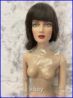 Robert Tonner Shauna Sweetheart City Tweed 16Doll nude -wigged LE300