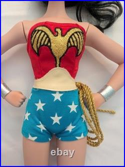 Robert Tonner Signed Silver Age Wonder Woman Porcelain 19 Doll #14 of 500