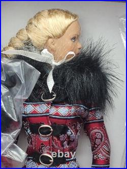 Robert Tonner Ski Retreat Tyler Wentworth -T5 TWDD-07 NRFB