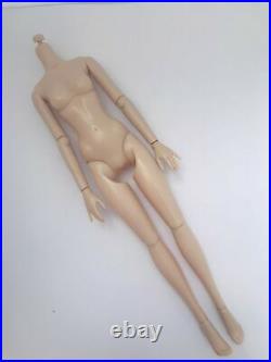 Robert Tonner Tyler Wentworth 16 Pale Body 2009 Antoinette Cami Doll Body Only