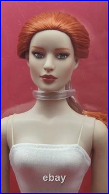 Robert Tonner Tyler Wentworth 16 Ultra Basic Redhead #T8TWDB02 NRFB