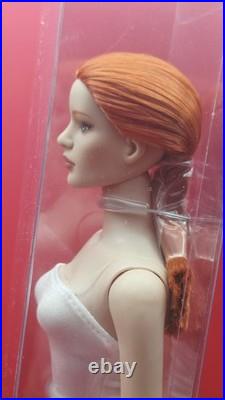 Robert Tonner Tyler Wentworth 16 Ultra Basic Redhead #T8TWDB02 NRFB
