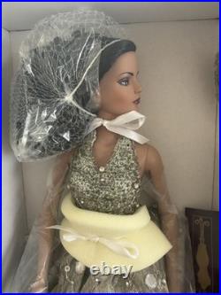 Robert Tonner, Tyler Wentworth As Time Goes By 16 Doll, Complete, 2005 NRFB