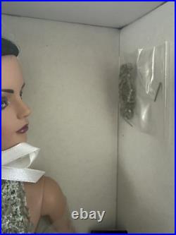 Robert Tonner, Tyler Wentworth As Time Goes By 16 Doll, Complete, 2005 NRFB