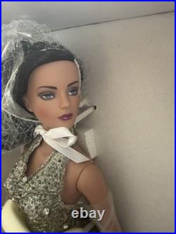 Robert Tonner, Tyler Wentworth As Time Goes By 16 Doll, Complete, 2005 NRFB