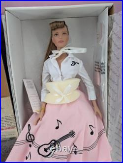 Robert Tonner Tyler Wentworth Cleveland Rock-N-Roll 16 Signed Fashion Doll Pink