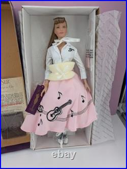 Robert Tonner Tyler Wentworth Cleveland Rock-N-Roll 16 Signed Fashion Doll Pink