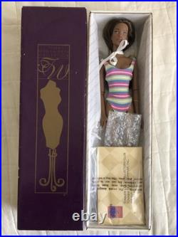 Robert Tonner Tyler Wentworth Collection ESME SUPER STRIPES 16 Doll Box Swim
