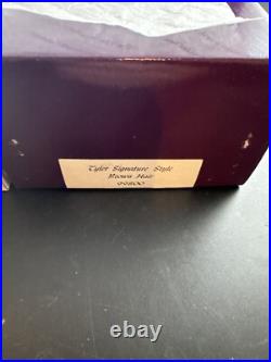 Robert Tonner Tyler Wentworth Collection SIGNATURE STYLE Brown Hair NRFB #99800 Robert Tonner Tyler Wentworth Collection SIGNATURE STYLE Brown Hair NRFB #99800