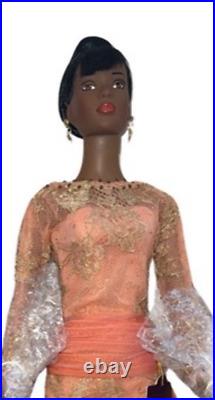 Robert Tonner Tyler Wentworth Doll Cover Girl Esme Doll and Outfit Gown Dress