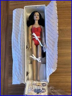 Robert Tonner/Tyler Wentworth Doll Ready To Wear Rouge Sydney With COA & Box