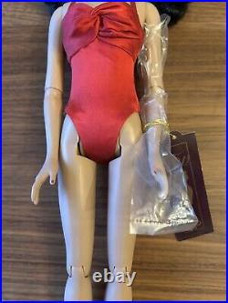 Robert Tonner/Tyler Wentworth Doll Ready To Wear Rouge Sydney With COA & Box