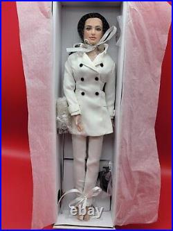 Robert Tonner Tyler Wentworth Get Smart Agent 99 16 Fashion Doll NRFB