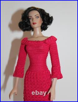 Robert Tonner Tyler Wentworth RED HOT Doll 2004 & Signed by Robert Tonner Robert Tonner Tyler Wentworth RED HOT Doll 2004 & Signed by Robert Tonner