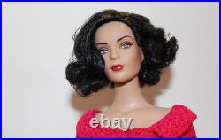 Robert Tonner Tyler Wentworth RED HOT Doll 2004 & Signed by Robert Tonner Robert Tonner Tyler Wentworth RED HOT Doll 2004 & Signed by Robert Tonner