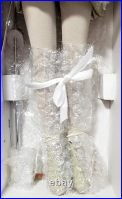 Robert Tonner Tyler Wentworth Urban Sport Esme 16 Fashion Doll TW2202 NRFB