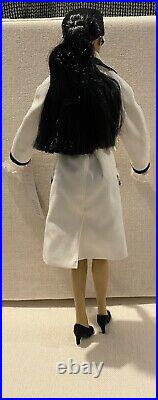Robert Tonner -dressed Doll' 2004'16doll