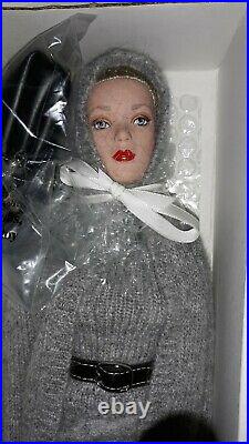 Robert tonner 16 in doll capital investment Articulated Gray Outfit