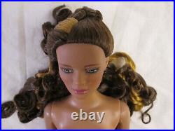 Runway Rave Jac Nude Tonner Doll 2006 Tyler Wentworth BW Body Vinyl 16 Curls