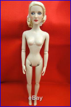 SOLD OUT Cover Shoot BETTE DAVIS Tonner doll from 2009 LE 300