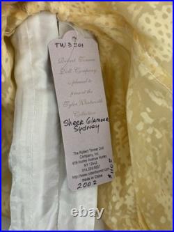 Sheer Glamour Sydney Robert Tonner Doll TW3201 2002 Tyler Wentworth Stand