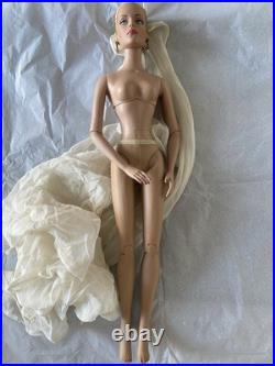 Show Stopping Sydney Chase Tonner Tyler Wentworth Doll LE1500 No Box or Shoes