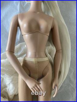 Show Stopping Sydney Chase Tonner Tyler Wentworth Doll LE1500 No Box or Shoes