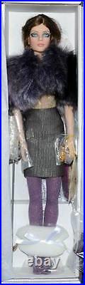 So Sleek Sydney Chase 16 doll Tonner BW 2011 Ltd 300 NRFB Tyler body