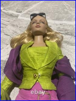 Sydney Chase doll 2003