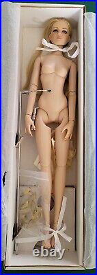 TONNER ANTOINETTE BASIC CAMEO Blonde Pre-owned NUDE T9FMBD01