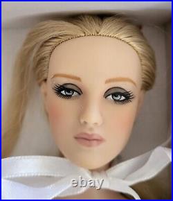 TONNER ANTOINETTE BASIC CAMEO Blonde Pre-owned NUDE T9FMBD01