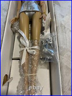 TONNER Brenda Starr Silver Dress, Stand, Accessories And Gold Dress