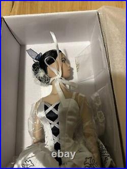 TONNER Classical Ballet Doll 16¨ New in Box