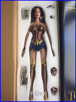 TONNER DC STARS WONDER WOMAN # 1 GAL GADOT 16 Dressed Doll No Shield No Stand