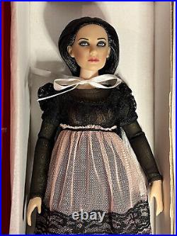 TONNER ReImagination 2009 SINISTER CIRCUS THE WAIF DRESSED Fashion Doll LE1000