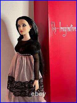 TONNER ReImagination 2009 SINISTER CIRCUS THE WAIF DRESSED Fashion Doll LE1000