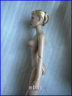 TONNER TYLER WENTWORTH 2005 COLLECTION UFDC REGINA BANQUET 16 Fashion Doll BW