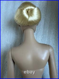 TONNER TYLER WENTWORTH 2005 COLLECTION UFDC REGINA BANQUET 16 Fashion Doll BW