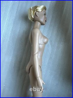 TONNER TYLER WENTWORTH 2005 COLLECTION UFDC REGINA BANQUET 16 Fashion Doll BW