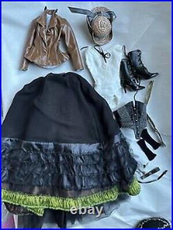 TONNER TYLER WENTWORTH 2010 JONAH HEX LILAH 16 Complete Fashion Doll OUTFIT