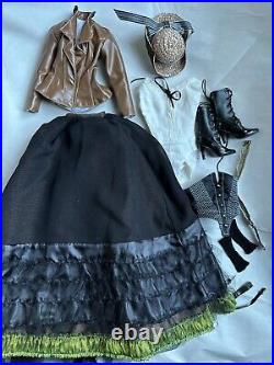 TONNER TYLER WENTWORTH 2010 JONAH HEX LILAH 16 Complete Fashion Doll OUTFIT