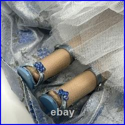 TONNER TYLER WENTWORTH SYDNEY CHASE Wearing LOVE IS BLUE 16 Fashion Doll