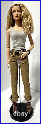 TONNER Tyler WARM BODIES MOVIE JULIE Teresa Palmer 16 FASHION DOLL 2013